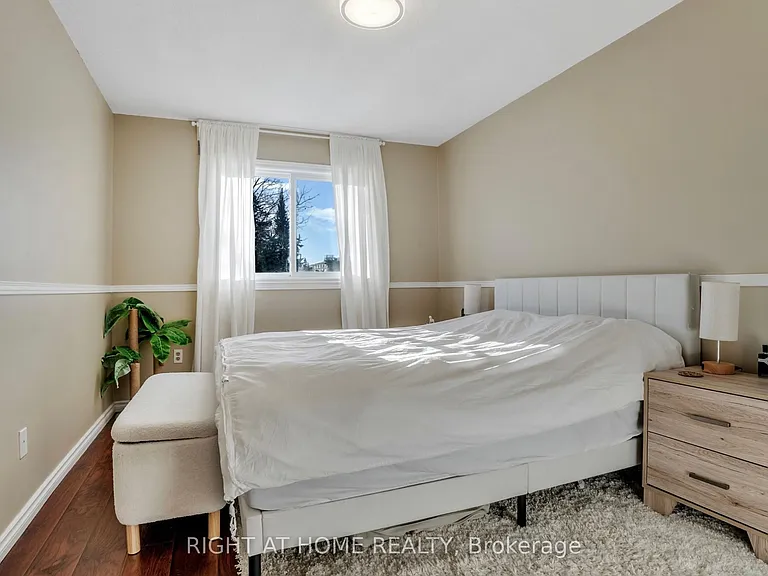 27 Melborne Ct — Photo 14