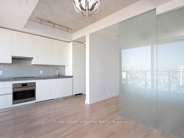 1st image of 629 King St W Unit 1318