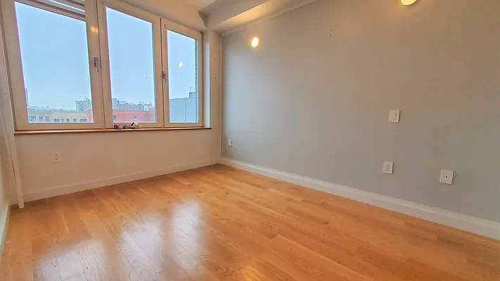 Rented by Corcoran | media 23