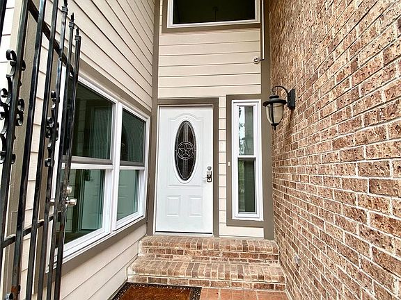 2nd image of 3118 Meadway Dr