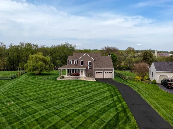 266 Manchester Ct, Middletown, DE 19709