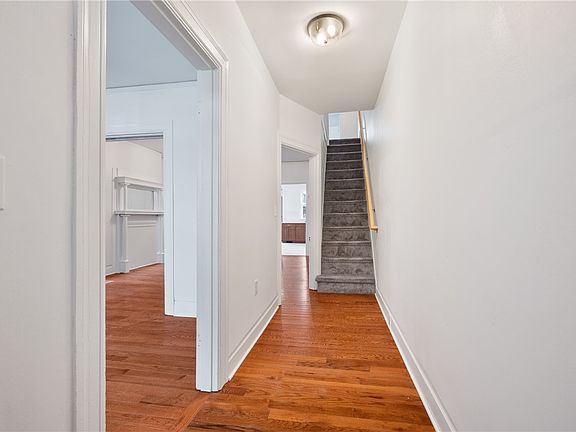 2nd image of 314 N Winebiddle St