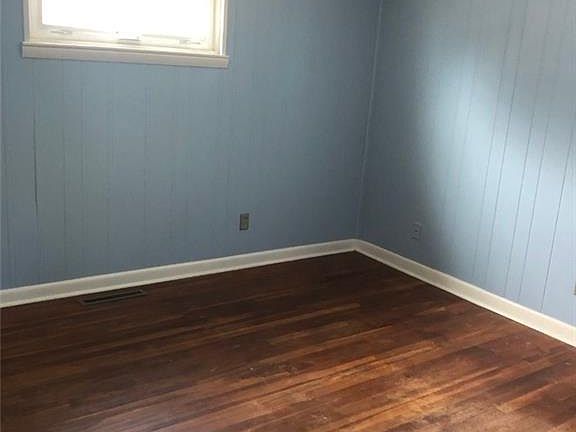 5th image of 4720 Deerfield Ln