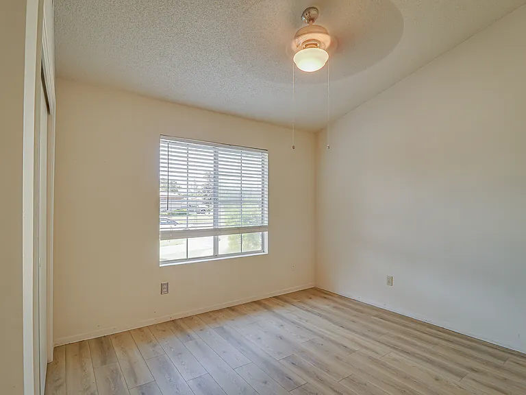 4005 Asino Ave — Photo 18