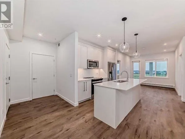 395 Skyview Pkwy NE #2409, Calgary, AB T3N 1Z7