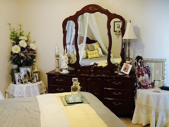 4th image of 1679 Saint Stephen Pl