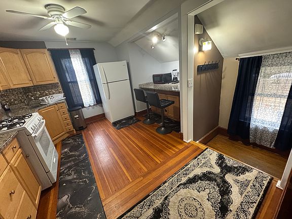 5th image of 2 Brook St Floor 2