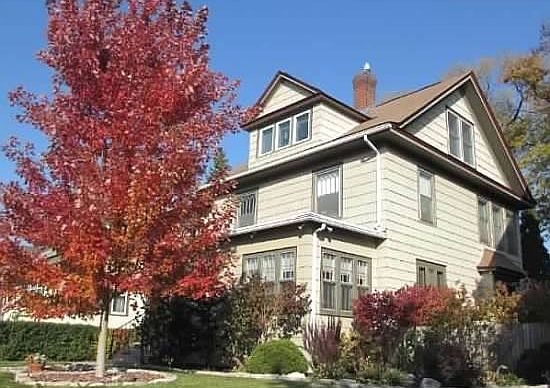 2nd image of 3115 Emerson Ave S