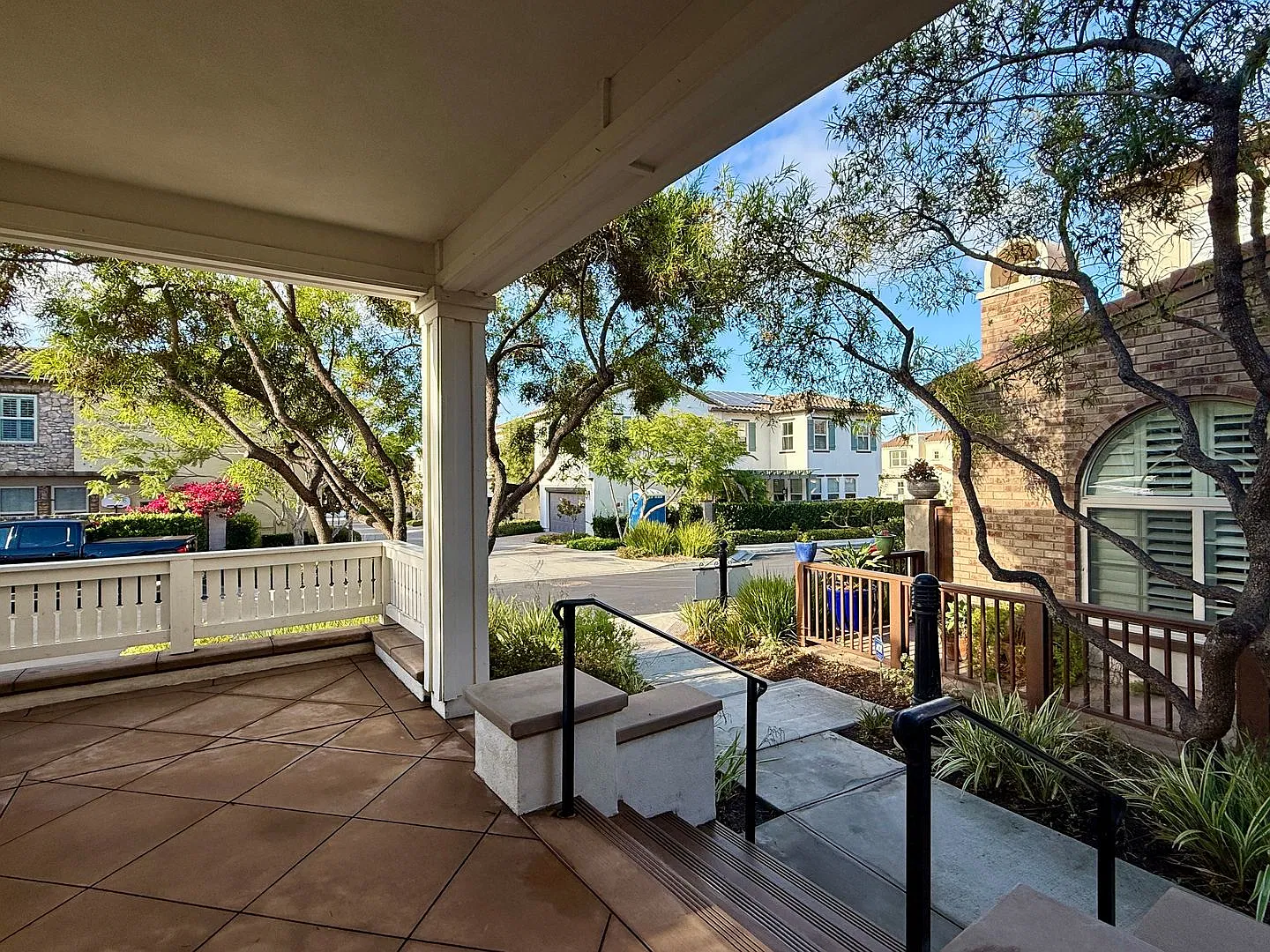 Gorgeous Home in Pacific Highland Ranch Community — Photo 4