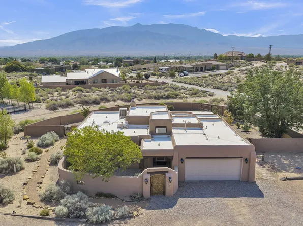 5724 Rio Mimbres Rd NE, Rio Rancho, NM 87144