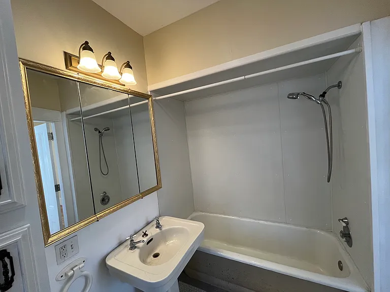 7 North St #2 — Photo 11