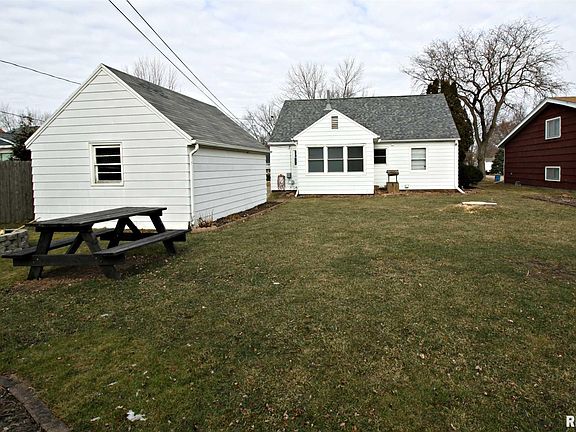 4th image of 620 28th Ave