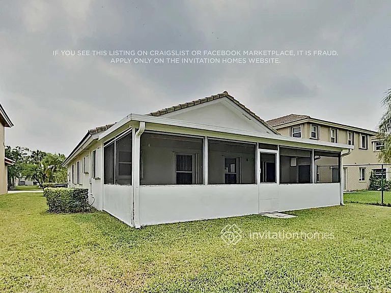 444 SW 205th Ave — Photo 16