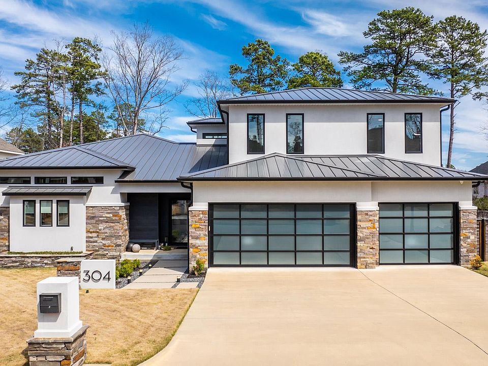 1st image of 304 Ensbury Dr