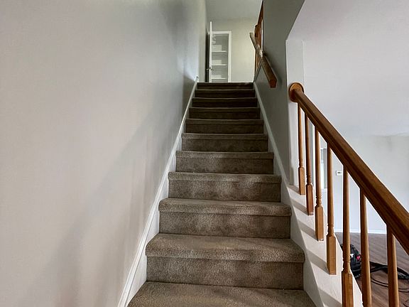 5th image of 906 Fitch Ct