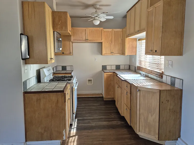 Meadow Rd — Photo 11