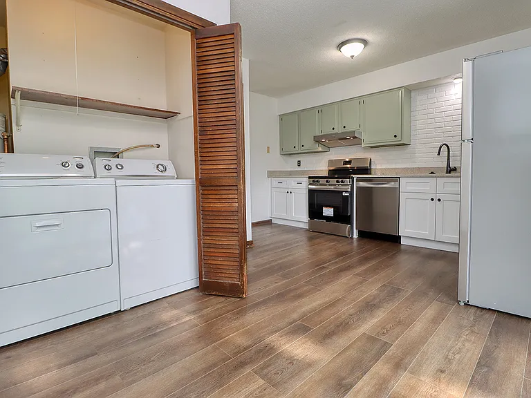 5521 S 42nd Street Ct — Photo 7