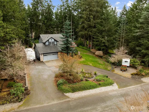 5400 Saint Charles Loop NE, Olympia, WA 98516