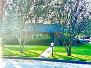 2002 Avenue Q, Huntsville, TX 77340