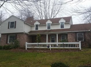 320 N Hametown Rd, Akron, OH 44333