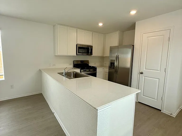 214 Kyanite Dr — Photo 8