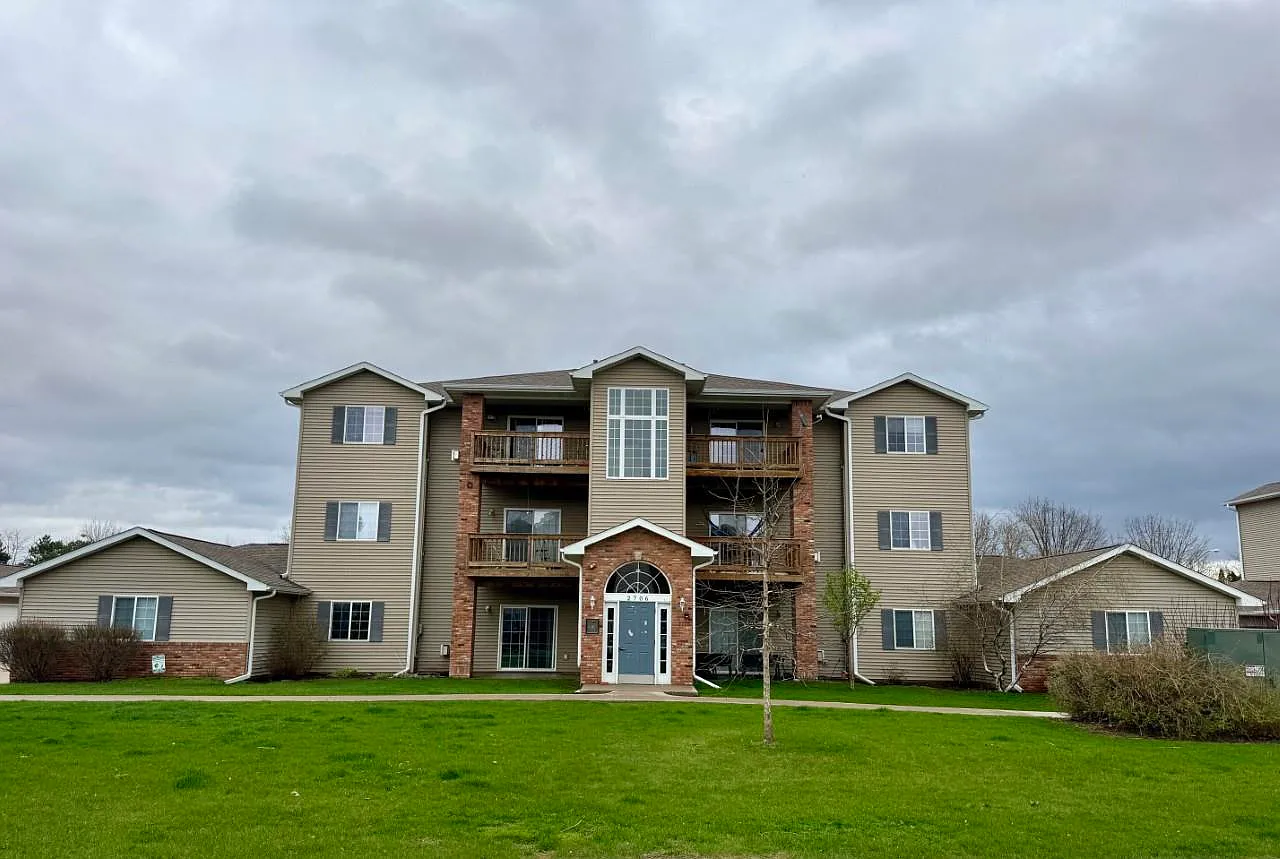 2706 Triple Crown Ln Unit 1 photo 1