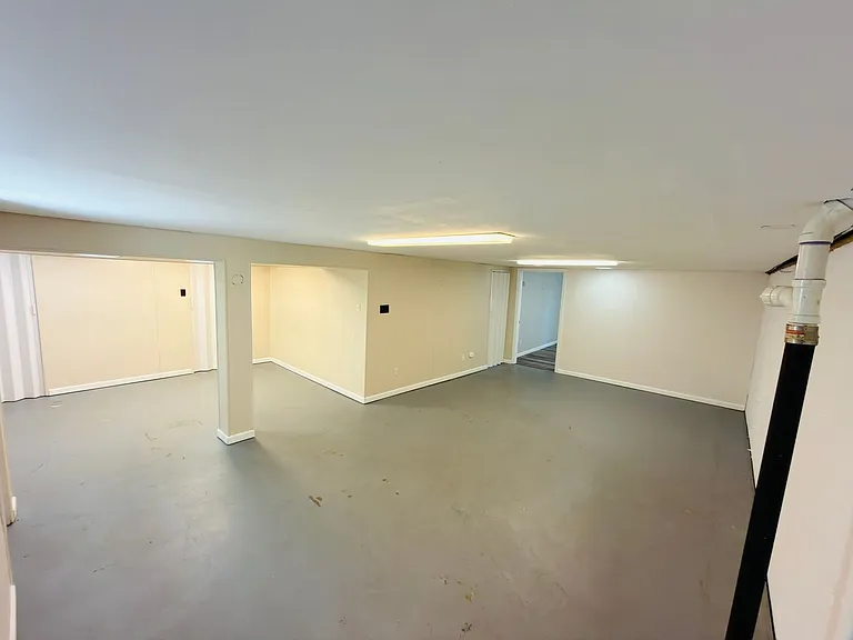 79 Ruth Dr — Photo 21