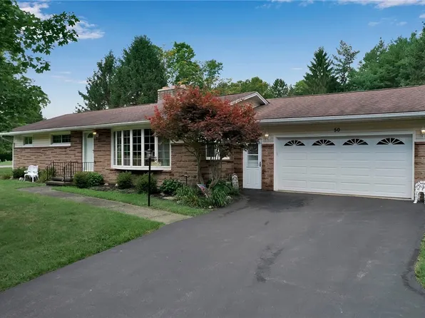50 Pleasantview Dr, Elma, NY 14052