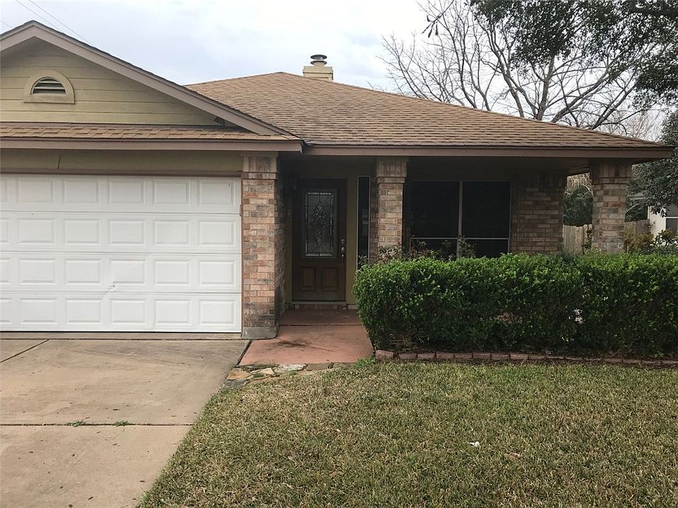 1st image of 721 Black Isle Dr