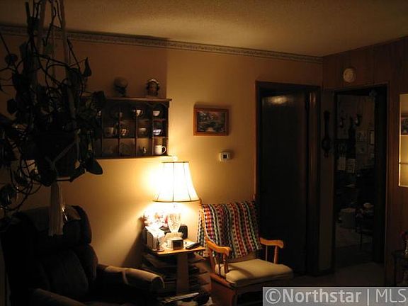 3rd image of 7157 Lakeview Dr