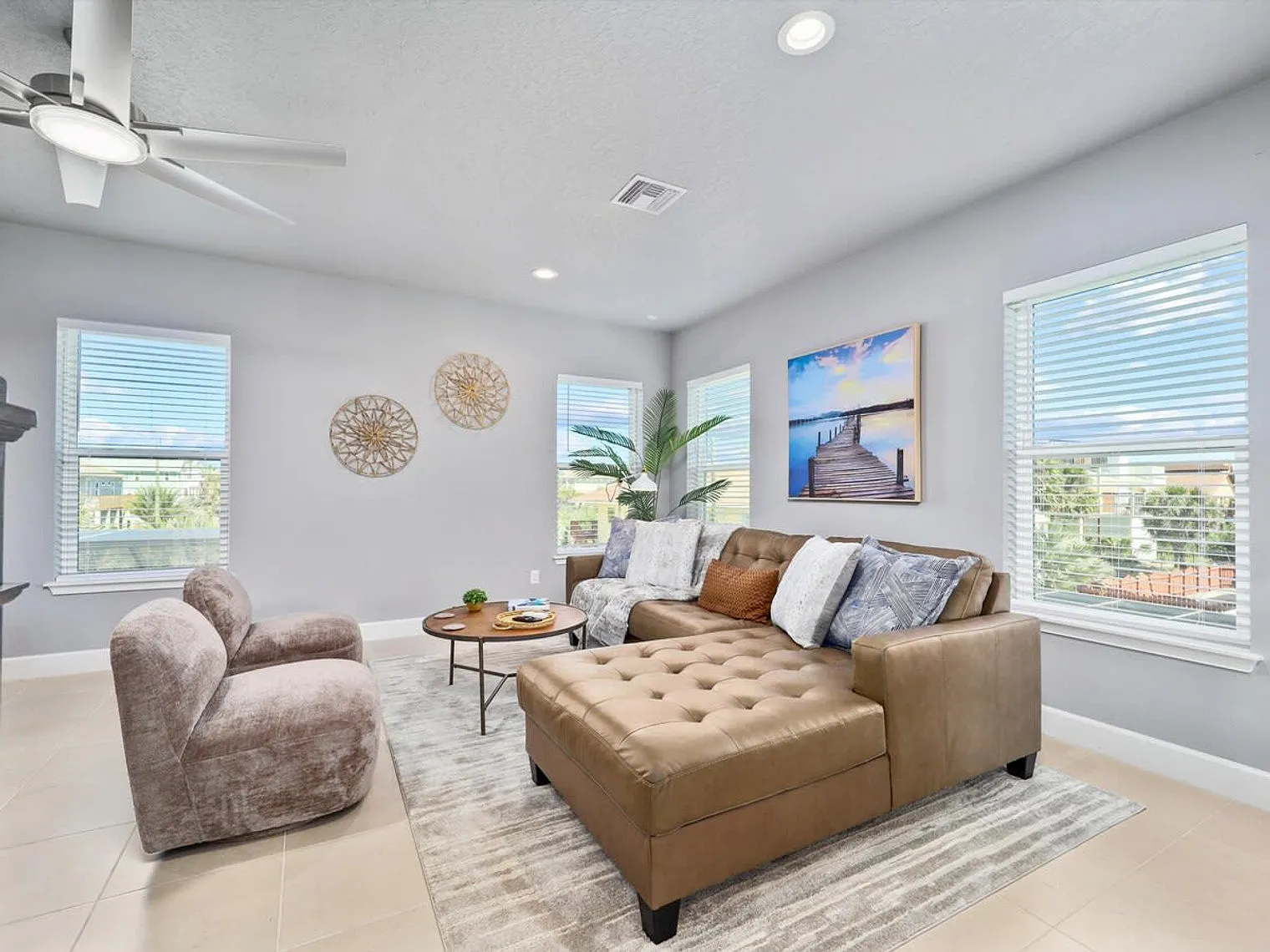 4 bed, 4.0 bath, 3993 sqft, $13,769 — Photo 1