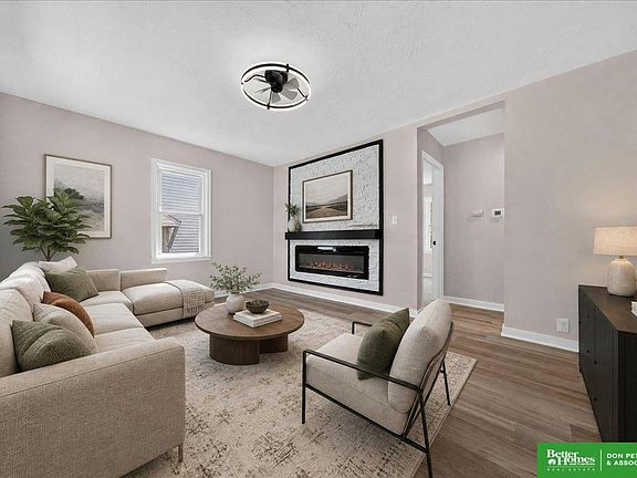 4th image of 2131 N Clarkson St