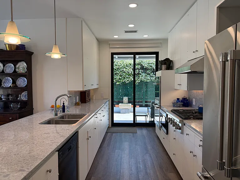 Crocker Sperry Dr — Photo 5