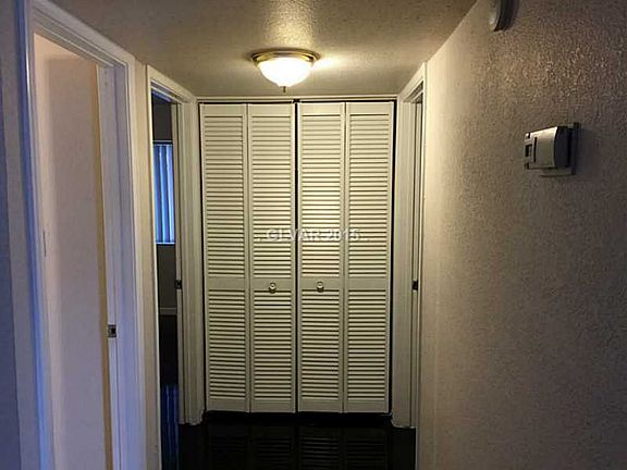 4th image of 1126 Oahu St