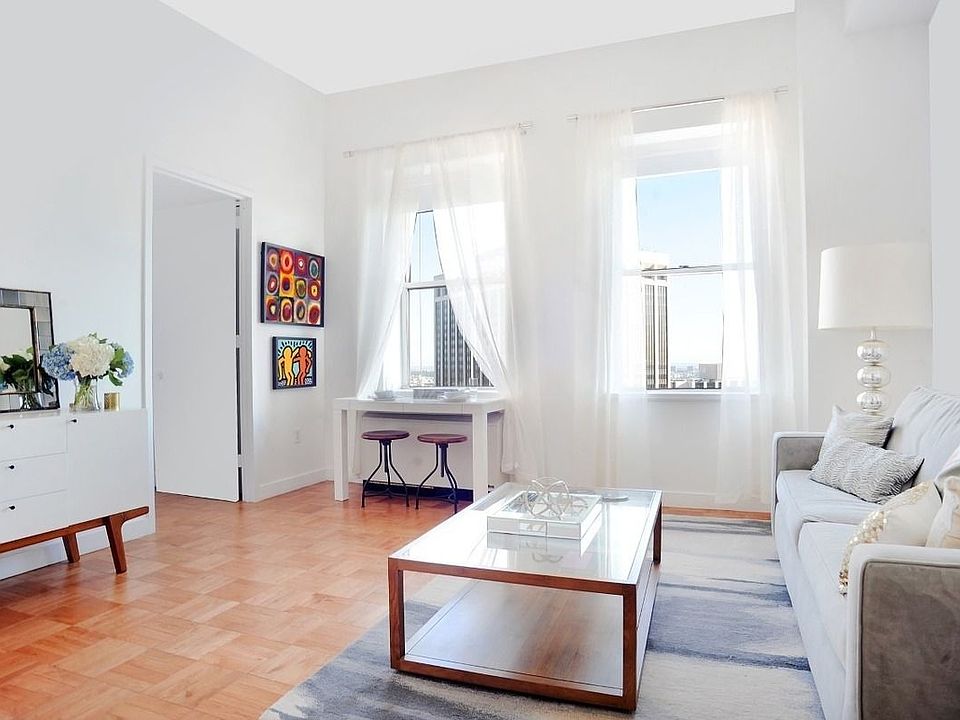 1st image of 20 Exchange Pl APT 5002