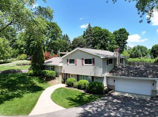 7622 Fielding Ln, Greendale, WI 53129