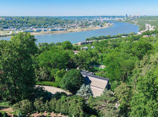 20 Grandin Ln, Cincinnati, OH 45208