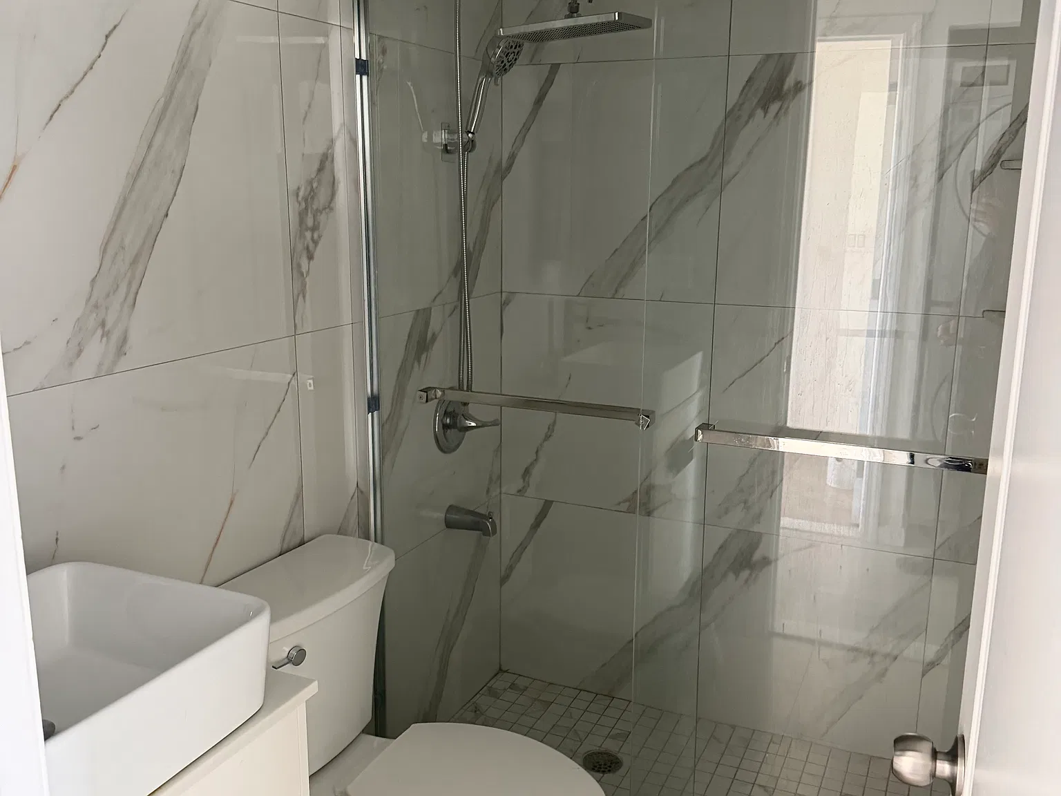 3 bed, $3,300 — Photo 3