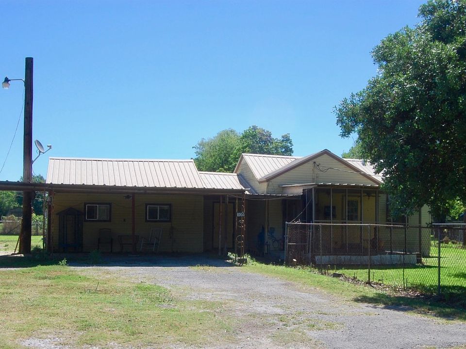1st image of 8966 N Garden Dr
