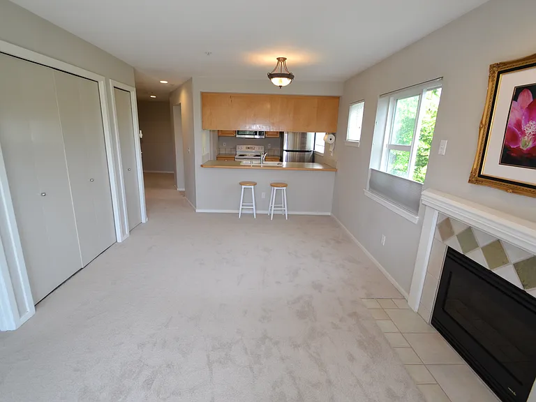 12345 Roosevelt Way NE #401 — Photo 10