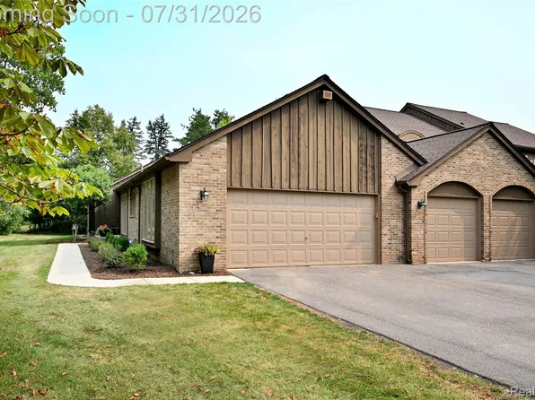23930 Greenglen Ct, Franklin, MI 48025