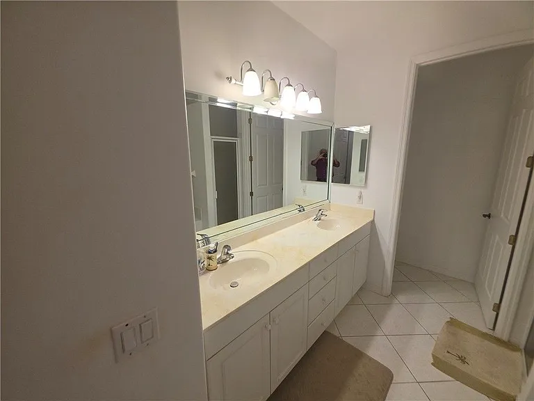 417 Pineapple Sq SW #417 — Photo 14