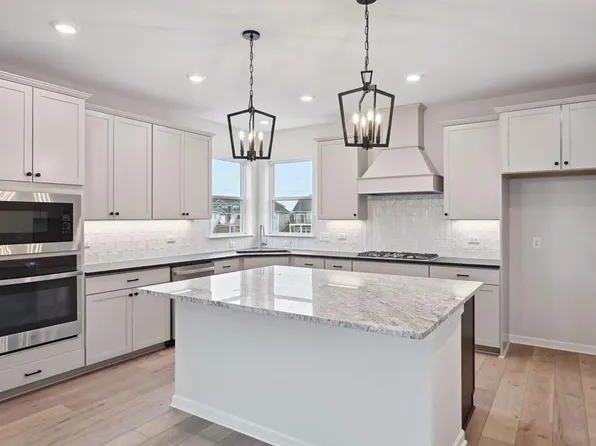 1491 Philipp Way, Shakopee, MN 55379