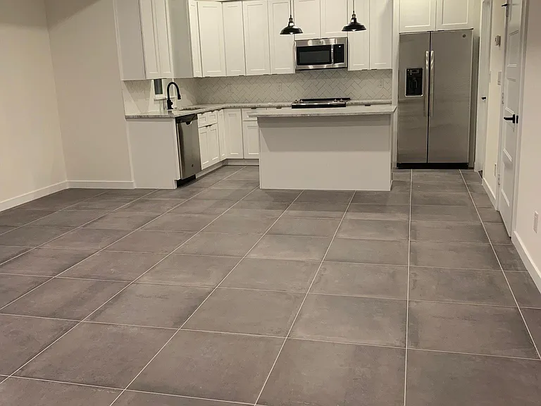 1501 Parrish St #3R — Photo 4