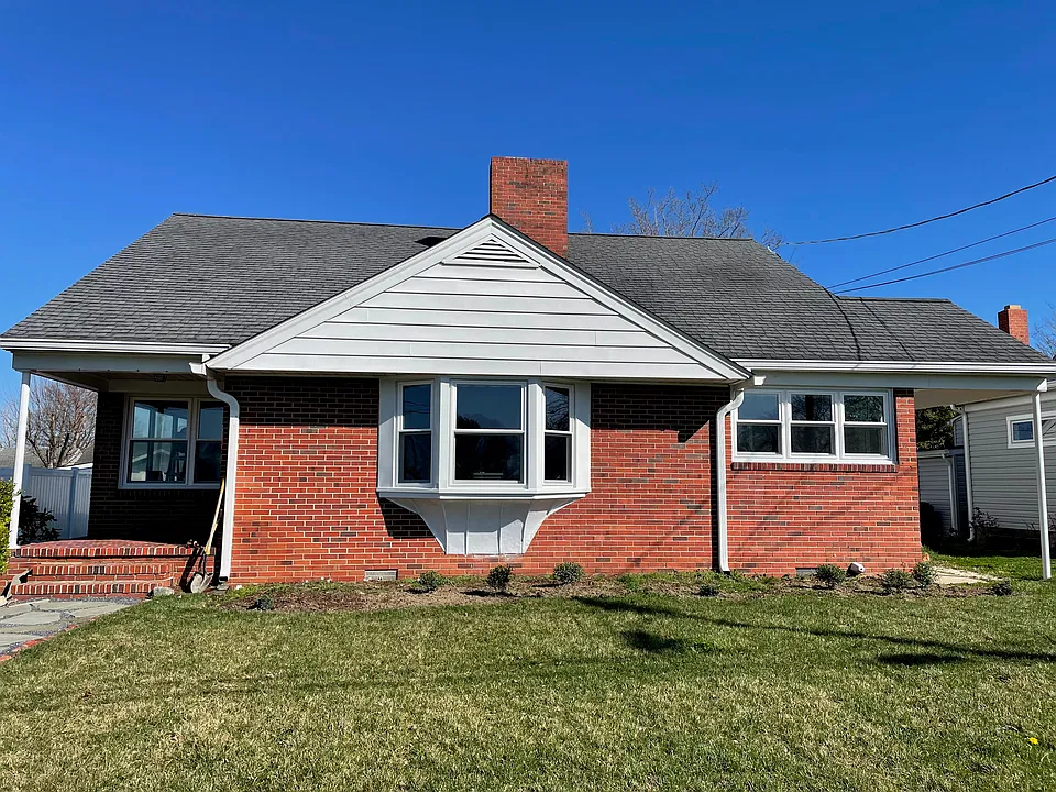 4 Dorchester Ave