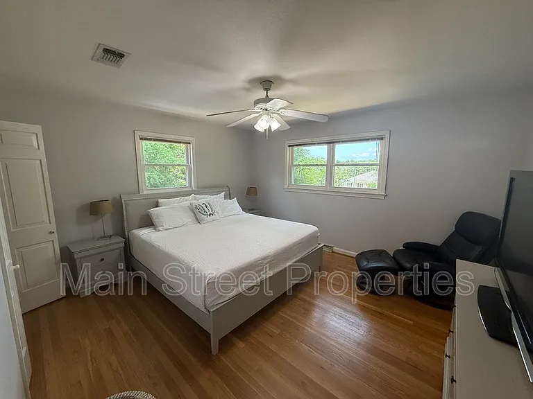 3660 Molaree Dr — Photo 23