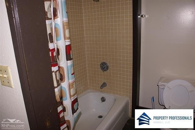 2nd image of 400 Hualani St #8/383