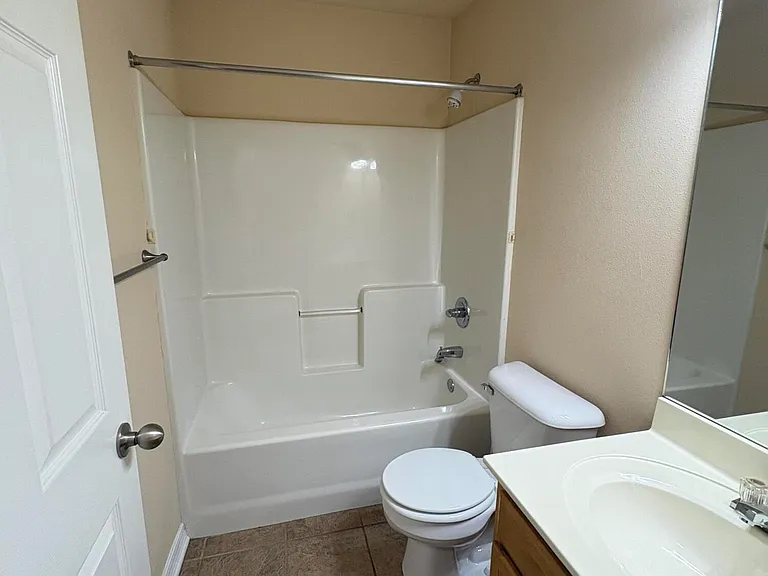 8104 Laredo Ave #D — Photo 14