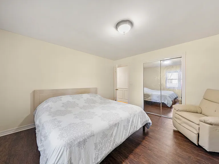 38 Carlson Ct — Photo 9