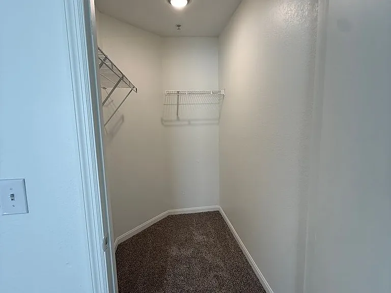 Highlands Apts — Photo 10